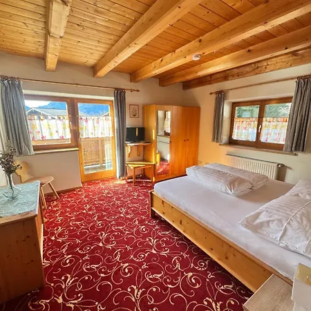 Steinplatte Apartment Waidring